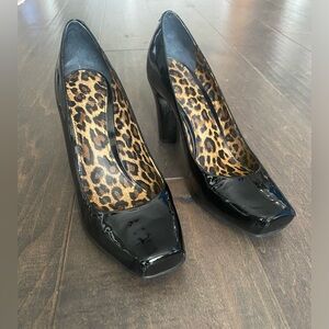Gianni Bini Gorgeous black patent leather pumps